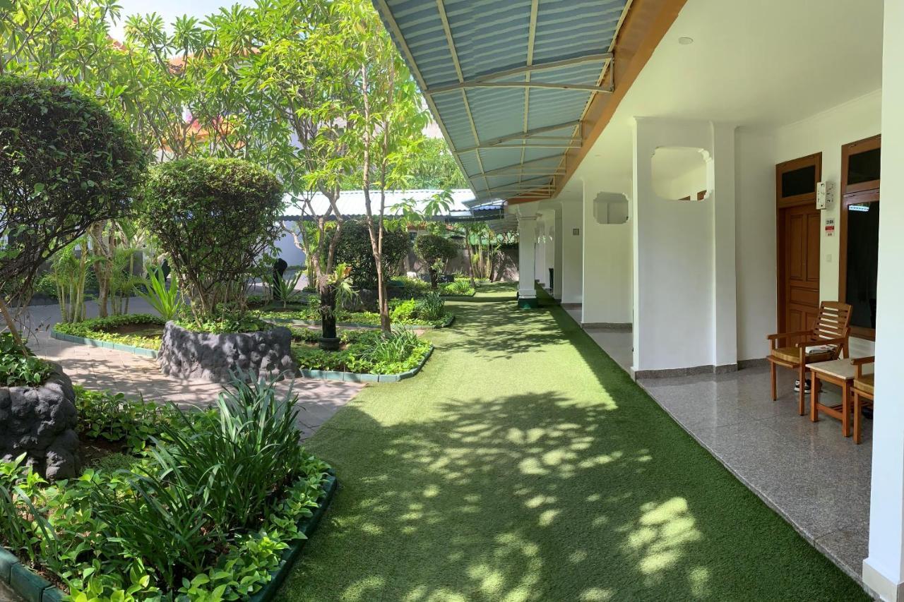 Febri'S Hotel & Spa Kuta Lombok Eksteriør billede